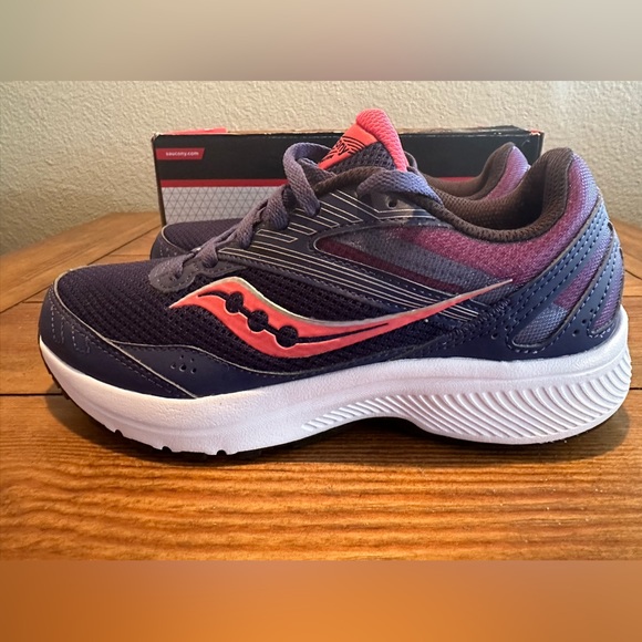 Saucony Cohesion 15 Running Shoe Size: 6 NIB - Picture 2 of 9